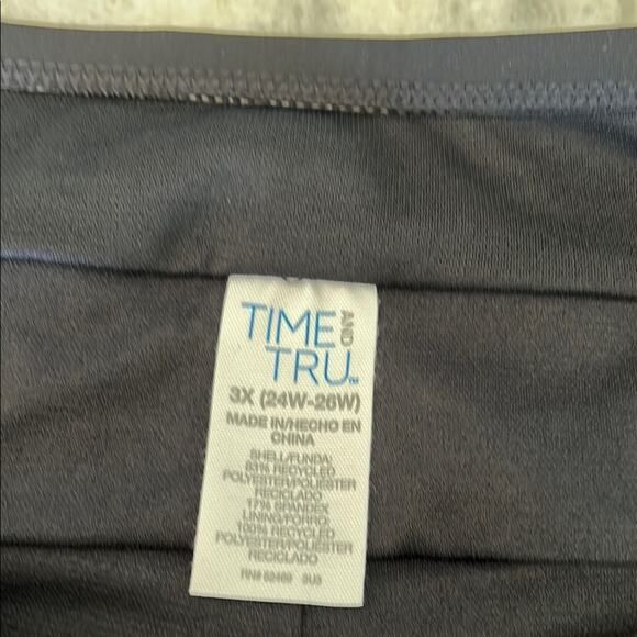 Black Swim Shorts Woman’s 3X 24W-26W Time and Tru Summer Travel - Picture 2 of 9